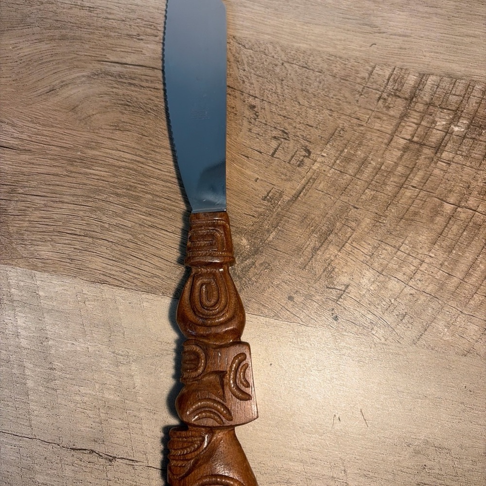 VINTAGE ARMADA HAWAII TIKI TRIBAL STAINLESS STEEL  11” KNIFE